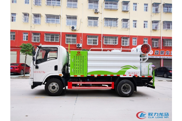 东风华神T1多功能抑尘车（3308轴距）