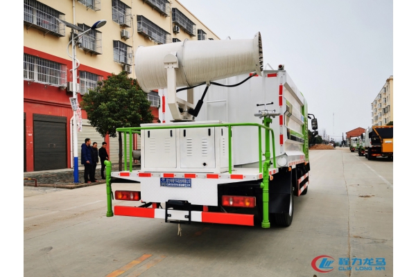 东风华神T1多功能抑尘车(3800轴距)