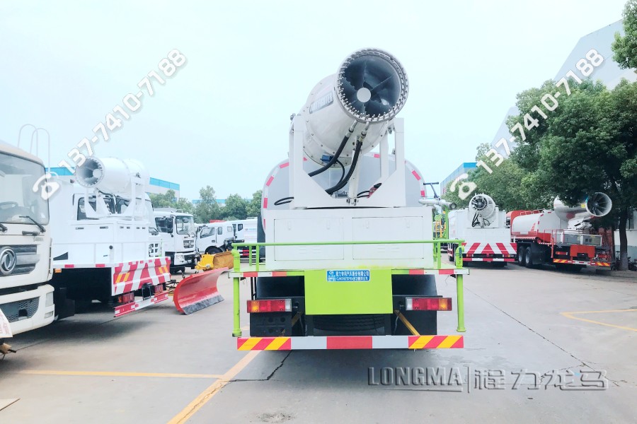 车喷消毒水 东风天锦多功能抑尘车配置