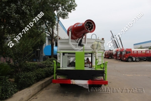 东风T5后八轮抑尘车 划算的抑尘除霾车