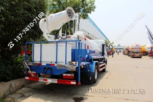 中国生产抑尘车的厂家 雾炮车使用