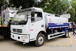 防尘喷雾车的价格 轨道运输抑尘车价位