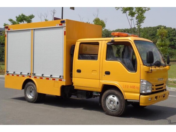 庆铃五十铃双排座抢险救险车(1000方)
