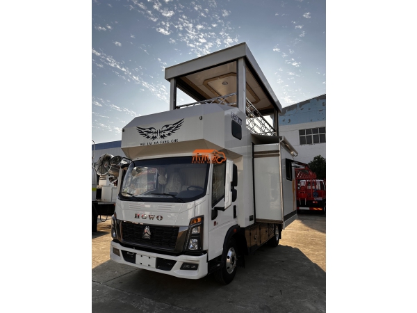 剧组房车 剧组发电机 明星吃饭住宿化妆房车